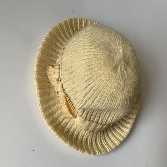 Vintage TONAK DOLLY Cream Hat - Picture 3 of 7